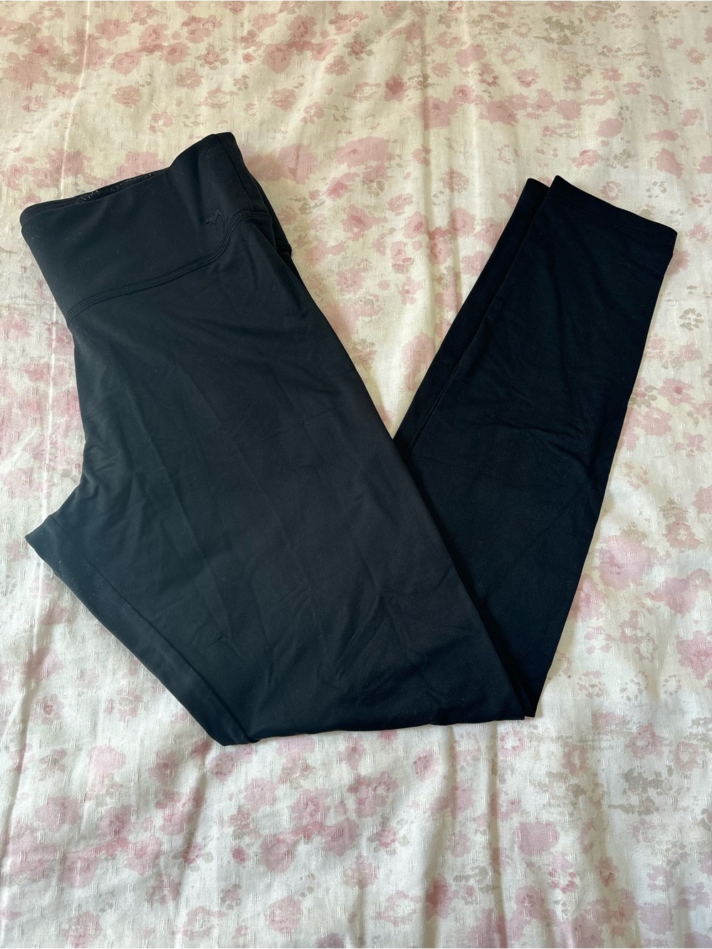 PINK Victoria’s Secret Black Leggings
